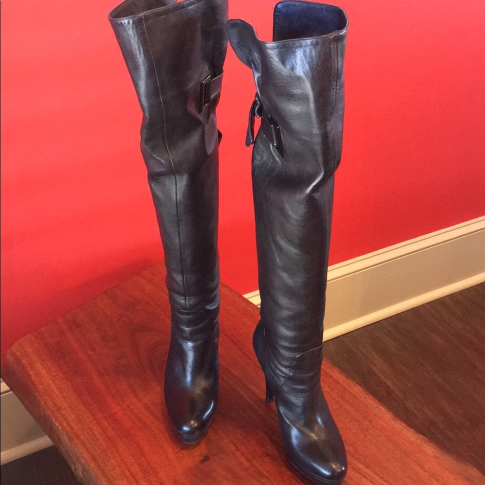 Over the knee black boots - Picture 1 of 8